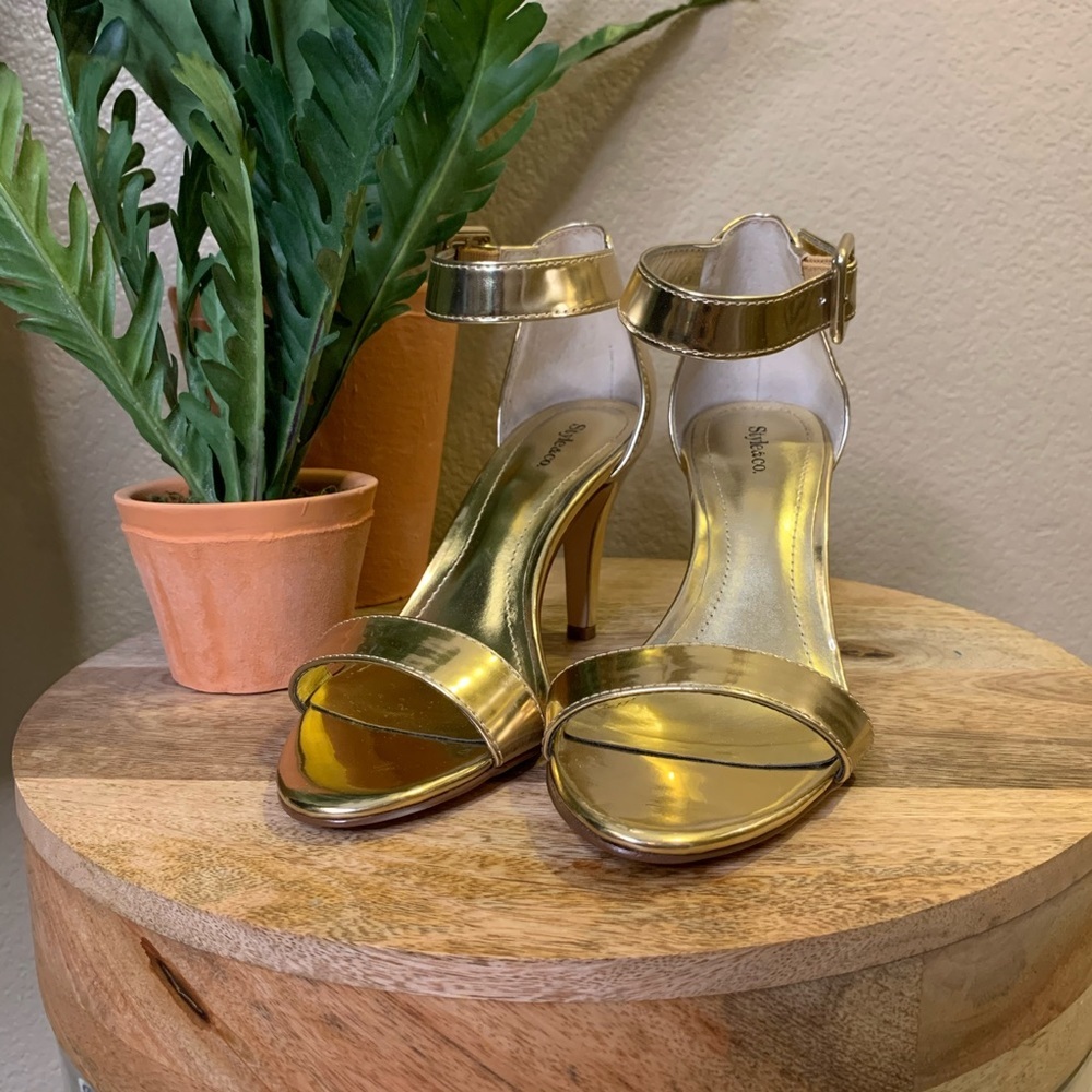 Style & Co ~ Gold Metallic Strappy Heels